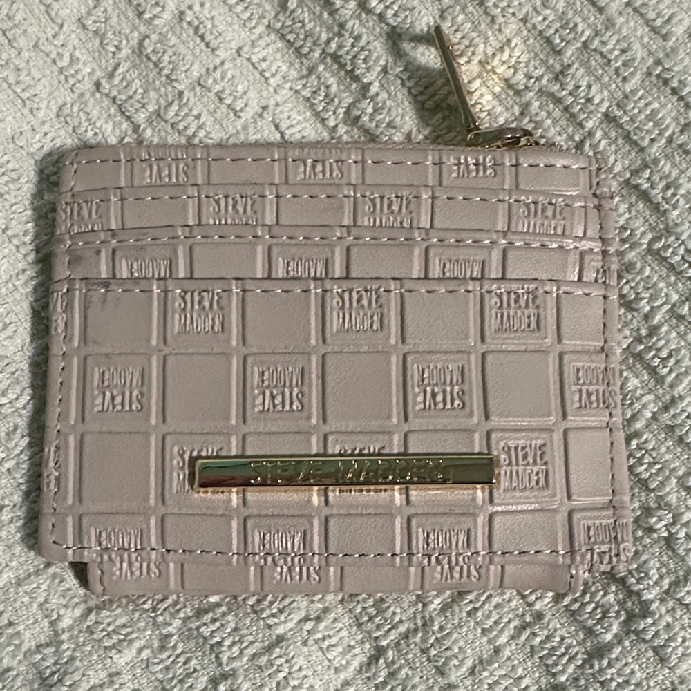 Steve Madden Embossed Card Wallet in Tan